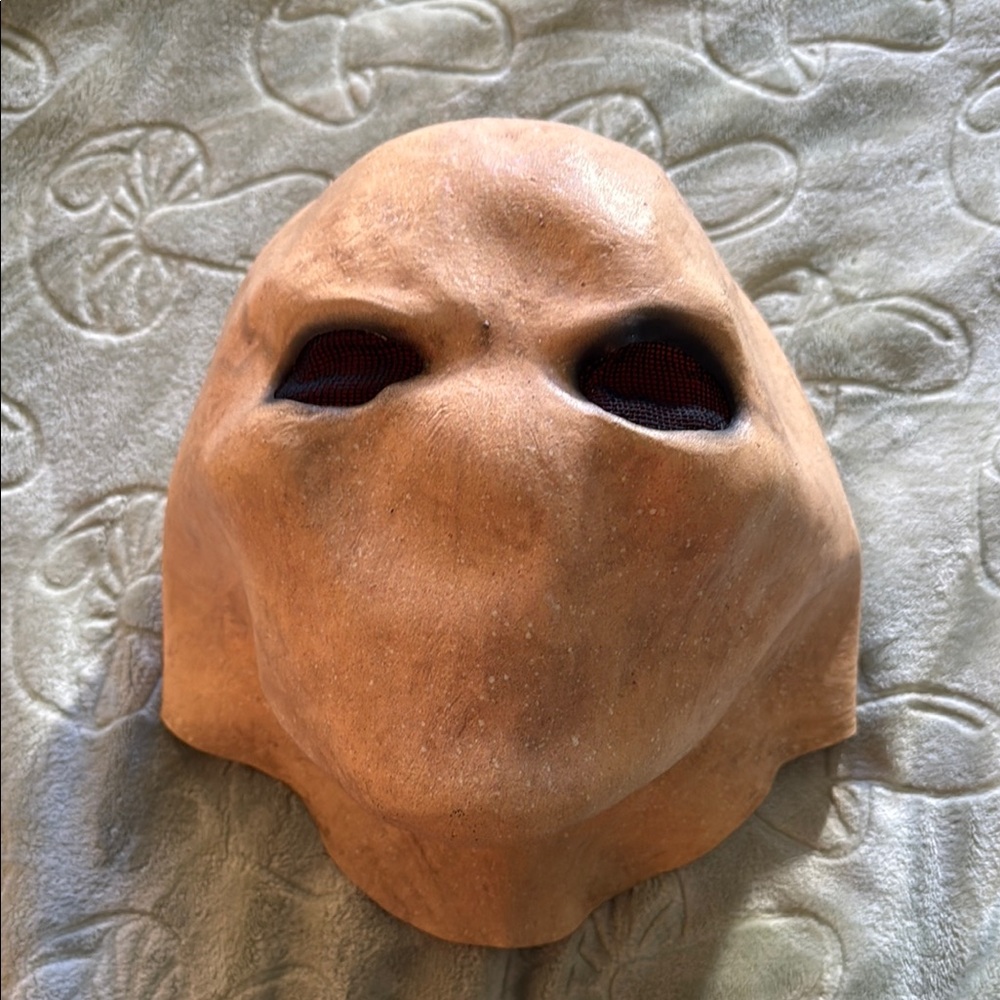 Tan Mask